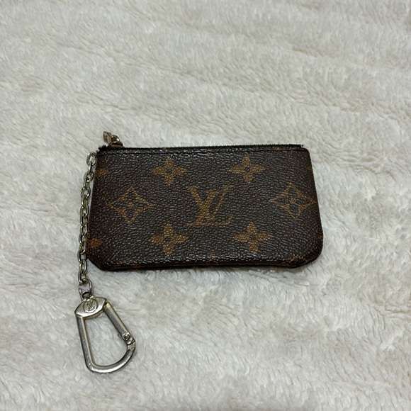 Louis Vuitton Key Pouch - Picture 1 of 4